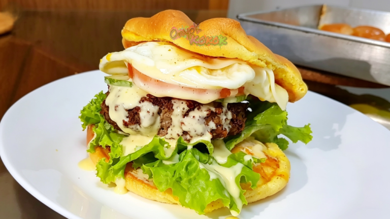 Keto Burger Recipe with Cloud Bread (Low Carb Beef Burger)