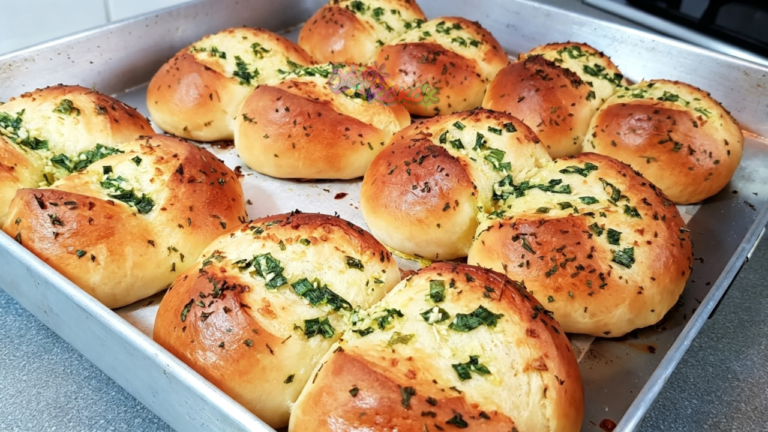 Spring Onion and Garlic Bread Recipe