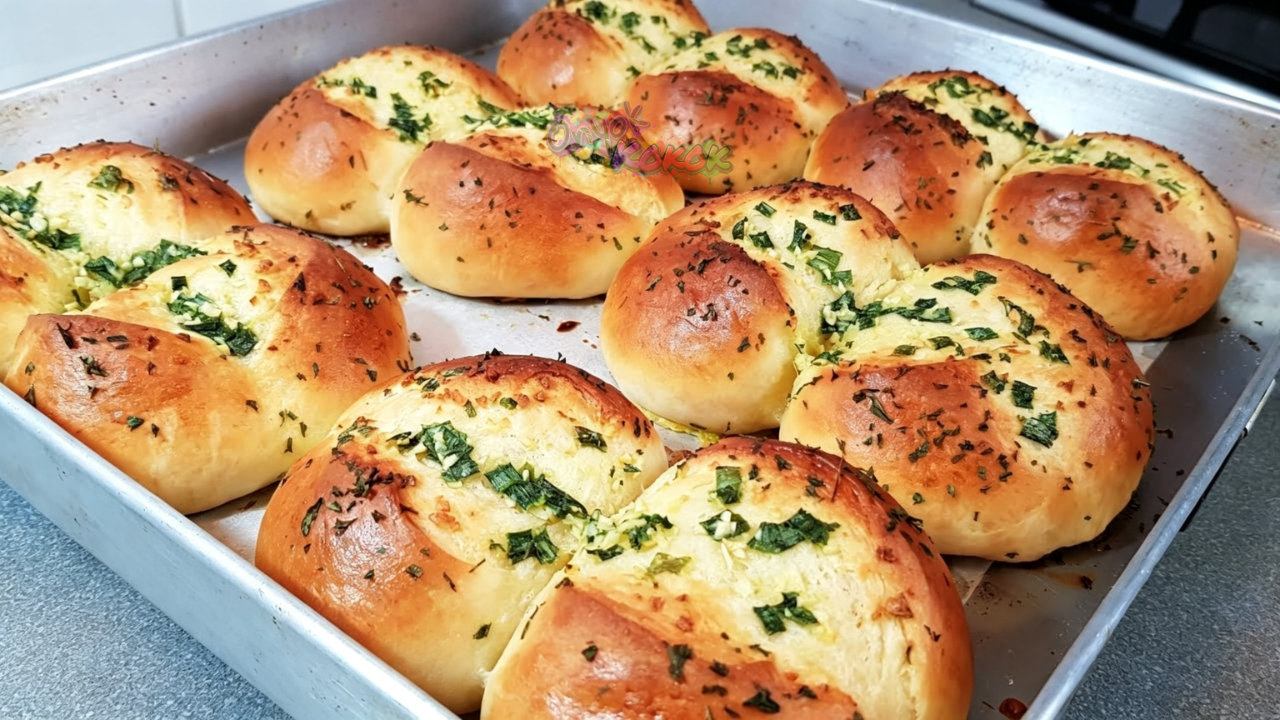 Spring Onion and Garlic Bread Recipe
