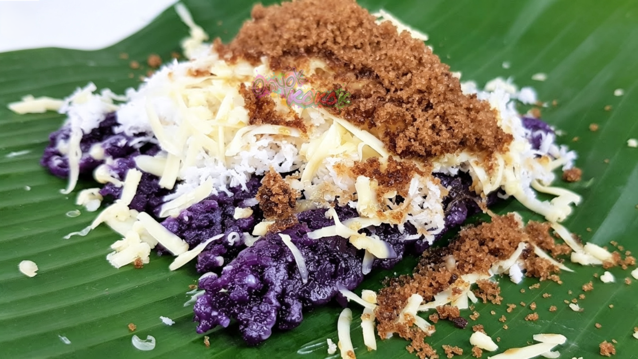 Homemade Traditional Puto Bumbong